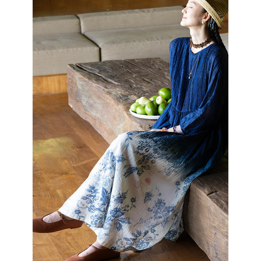 艺术家联名款 牧衣游原创手作植物吊蓝染印花苎麻连衣裙宽松 云深 商品图1