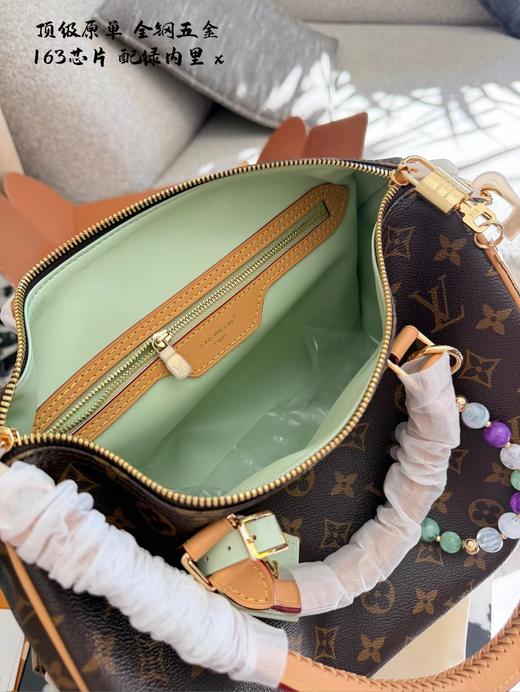 F0306117精美单肩长手柄硬箱挂饰彩色小手串男女同款手提包 商品图8