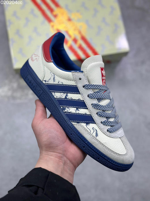 春季特惠💰420 马年限定 # AD Samba 2026 德训鞋
每个条纹嵌入马纹暗纹 商品图0