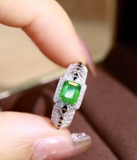 0.78克拉祖母绿戒指 商品图0