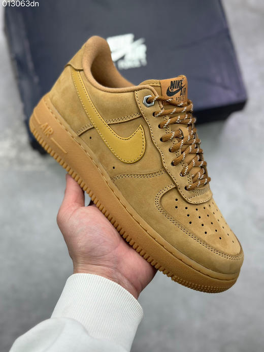 春季特惠💰430 NK Air Force 1 Low ‘07 小麦空军头层麂皮 商品图0