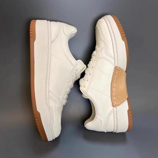 F0306133水洗头层牛皮系带百搭松弛感隐形增高板鞋复古腔调耐磨防滑厚底小白鞋 商品图2