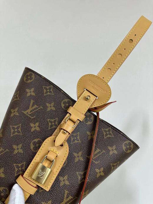 F030633韩系小众设计水桶包all in bb磁扣吸合手提包 商品图13