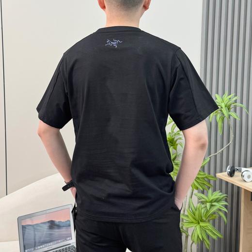 点此购买 始祖鸟KRAGG春夏季男士棉质短袖T恤 qk 341437 商品图5