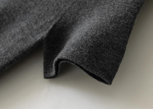 【高品质私服】【60支精纺羊毛半高领短袖】春夏贴身穿软糯不闷，微光若隐若现，基础款也显贵气YS88159【仅限签收48小时内退换】-CC 商品图11