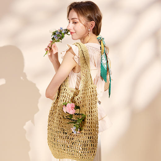 大英博物馆 东方梦境系列 丝带印花编织袋单肩包 商品图3