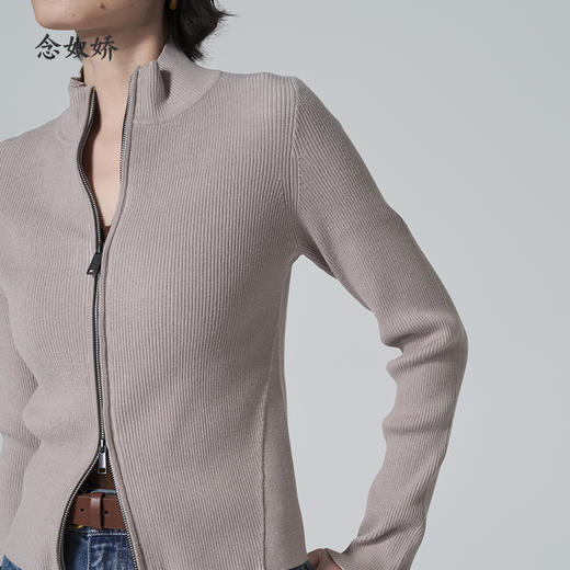 【商场同款】CNR6395 “ 浅灰色立领开衫 ” 软糯舒适 好穿好搭配 定染色系雅致好看 商品图4