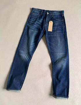 F030619男士基础款水洗做旧小直筒休闲牛仔裤