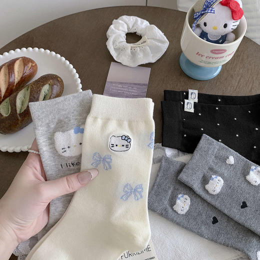 4双一组！春夏季可爱kt猫咪中筒棉质女袜韩版少女风百搭纯色长袜 商品图1