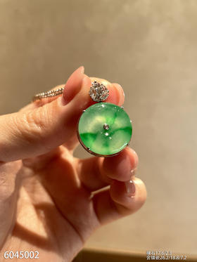 6045002，平安扣吊坠。具体价格微信咨询