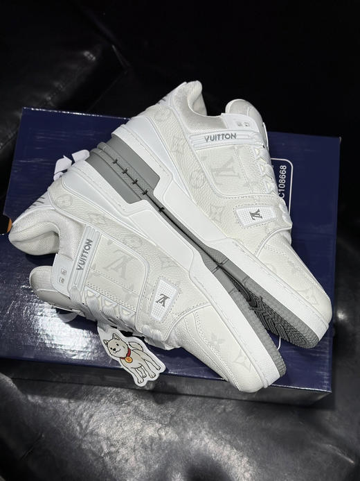 春季特惠💰650 公司级 LV 路易威登 trainer 走秀新款经典走秀新款 商品图4