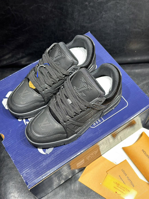 春季特惠💰650 公司级 LV 路易威登 trainer 走秀新款经典走秀新款 商品图0