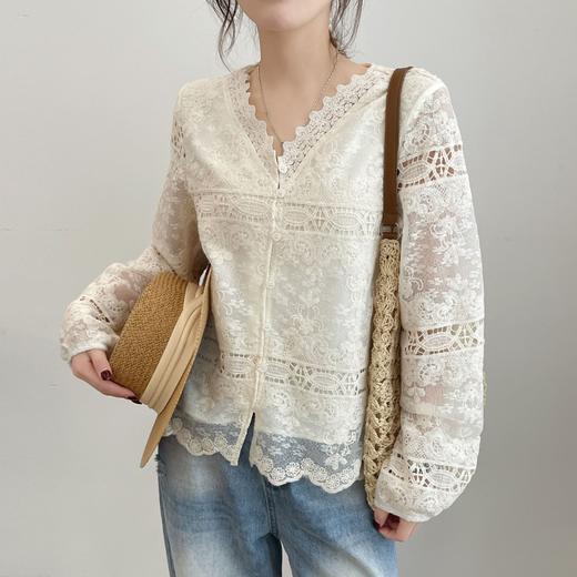 2026春夏法式优雅气质V领蕾丝镂空衬衫时尚通勤百搭长袖上衣！ 商品图4