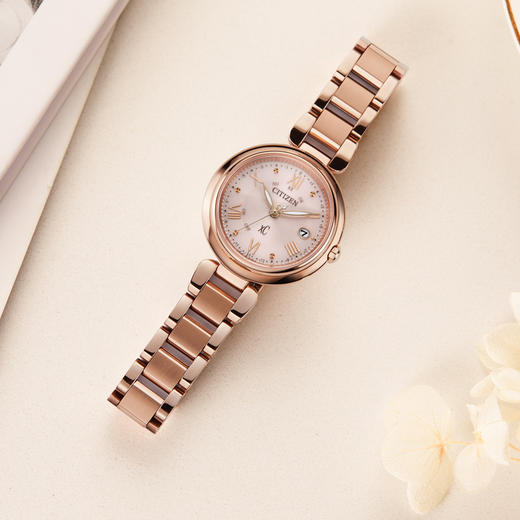 西铁城日本官方正品xC系列新款舒博钛光动能多局电波手表女ES9468-51W 商品图7