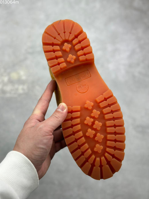 春季特惠💰500 Timberland 添柏岚/天伯伦 大黄靴 PREMIUM 系列 6Inch 典满印 logo 户外靴 简约舒适 中筒 马丁靴 男款 商品图8