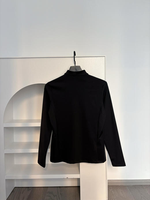 点此购买 可隆户外休闲衣女士微拉绒半拉链长袖T恤 qk 341425 商品图6