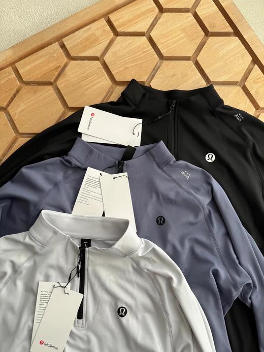 F030659日常通勤轻运动户外休闲半拉链薄绒卫衣 商品图2