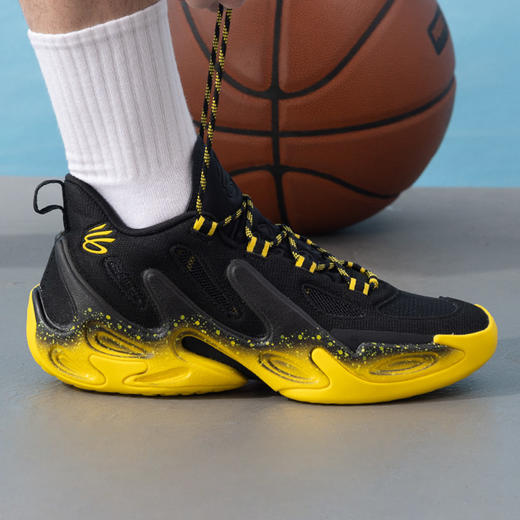 安德玛CURRY 13 AP男鞋女鞋缓震运动鞋篮球鞋情侣休闲鞋6015002-001 商品图0