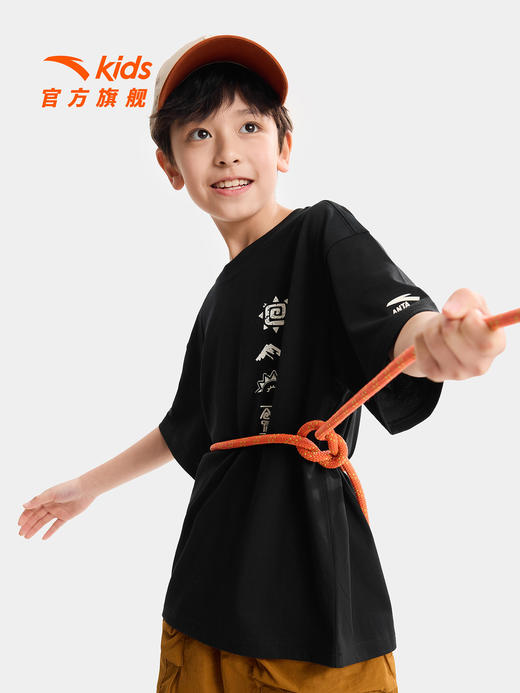 狮子王联名安踏儿童男童针织短袖2026年夏季新款舒适亲肤黑色短T 352628105 商品图0