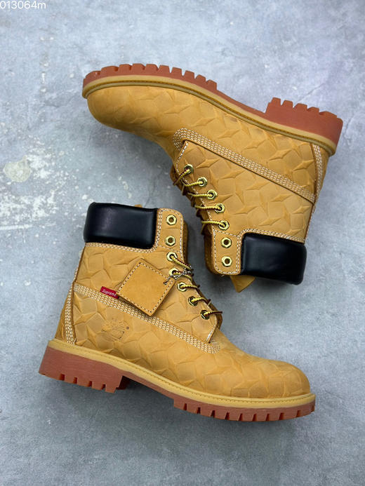 春季特惠💰500 Timberland 添柏岚/天伯伦 大黄靴 PREMIUM 系列 6Inch 典满印 logo 户外靴 简约舒适 中筒 马丁靴 男款 商品图4