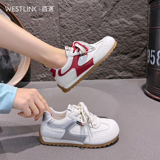 西遇超火德训鞋女2026新款春季系带厚底内增高通勤百搭休闲板鞋P0066300 商品图1