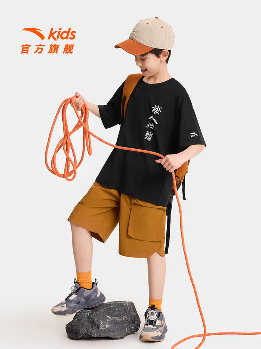 狮子王联名安踏儿童男童针织短袖2026年夏季新款舒适亲肤黑色短T 352628105 商品图2