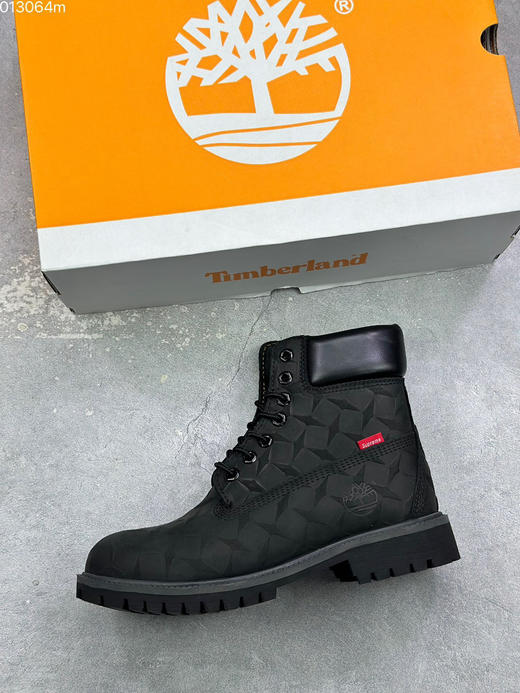 春季特惠💰500 Timberland 添柏岚/天伯伦 大黄靴 PREMIUM 系列 6Inch 典满印 logo 户外靴 简约舒适 中筒 马丁靴 男款 商品图2