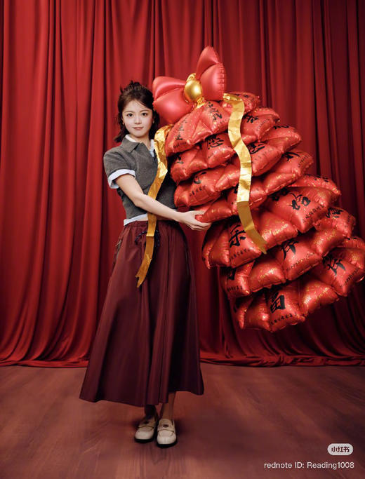 36-3 排他性独家圆正 赵今麦 Miu科技面料 酒红色外套/短裤/半身长裙 商品图9