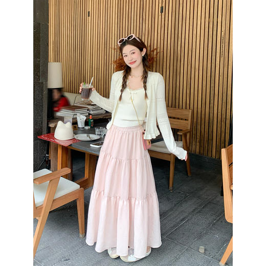 <曾小咸推荐> 白色毛织开衫吊带背心两件套 商品图3