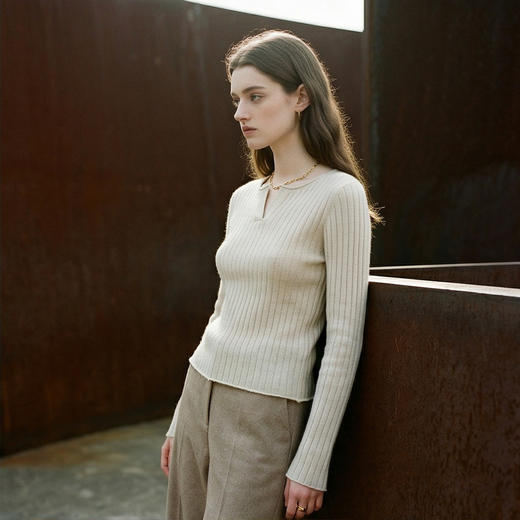 PALUOPO/PL小V领女衫ET255055R/约重230g帕罗 商品图3