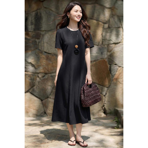 米思阳【极简风长裙】2026春夏新款时尚优雅圆领连衣裙纯色长裙1366 商品图4