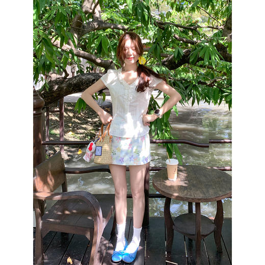 <曾小咸推荐> 法式荷叶边白色短袖衬衫上衣【预售款，预计3-15天！！】 商品图3