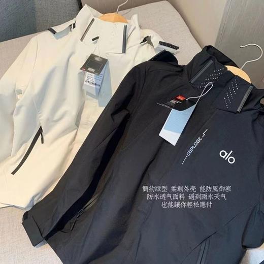 F030628舒适有型连帽户外外套夹克冲锋衣男女同款 商品图10