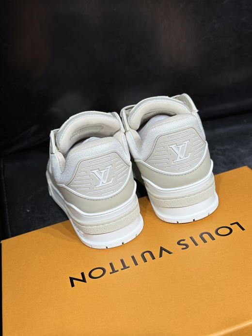 春季特惠💰650 公司级 LV 路易威登 trainer 走秀新款经典走秀新款 商品图2