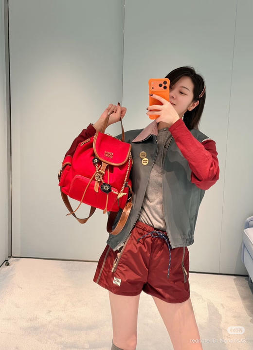 36-3 排他性独家圆正 赵今麦 Miu科技面料 酒红色外套/短裤/半身长裙 商品图14