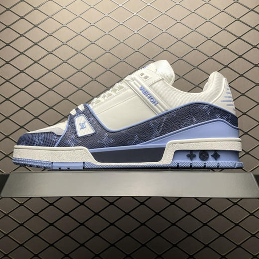 春季特惠💰700 纯原版本  路易威登 LV Trainer 低帮休闲板鞋 商品图0