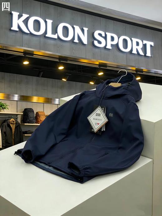 F030610户外情侣款连帽软壳冲锋衣防风防水透气加薄绒外套 商品图2