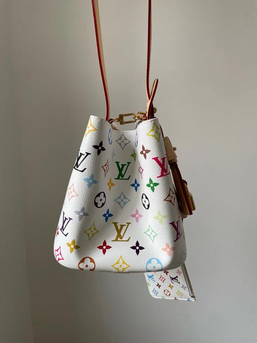 F030634人见人爱可拆卸零钱袋单肩斜挎白三彩手提包 商品图0