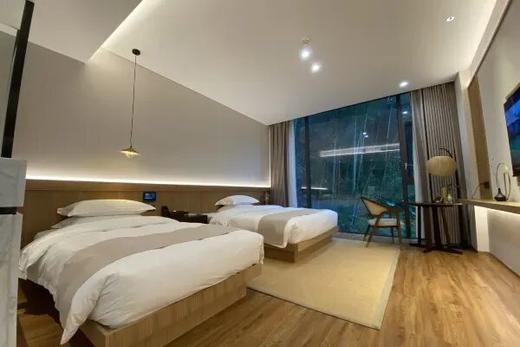 踏春福利【禅驿酒店CHAO值回归】299元享禅驿9店通兑，七里坪、黑竹沟、乐山、凤仪湾、蜀南竹海…随心玩，周末清明不加价！ 商品图13