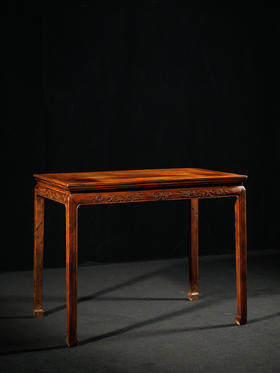 清	黄花梨束腰马蹄腿螭龙纹画桌