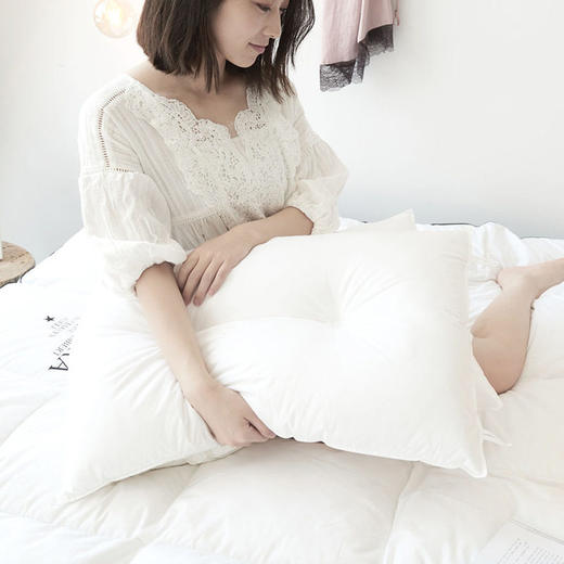 【特价】日式无印简约云柔枕芯良品全棉柔软枕头白色学生枕头成人 商品图3