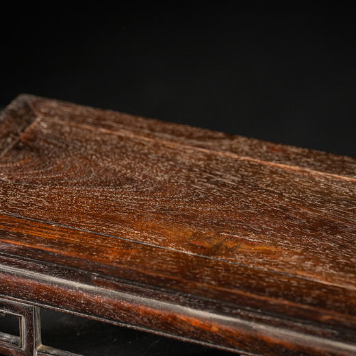 清	红木束腰拐子纹器座 商品图2