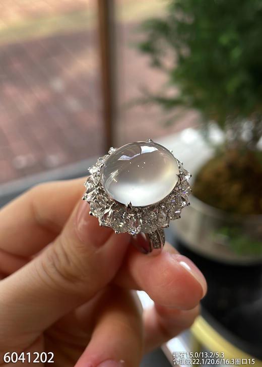 6041202，蛋面戒指。具体价格微信咨询 商品图0