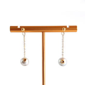 【天然正品】AU750黄金镶天然近圆约8.6MM真多麻海水珍珠耳坠 33.2*13.7MM（皆取最大值）120226NJT24