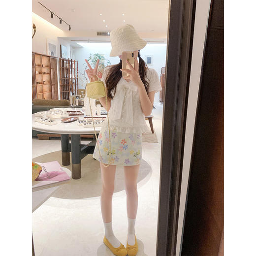 <曾小咸推荐>韩系v领蝴蝶结短袖衬衫女上衣 商品图1