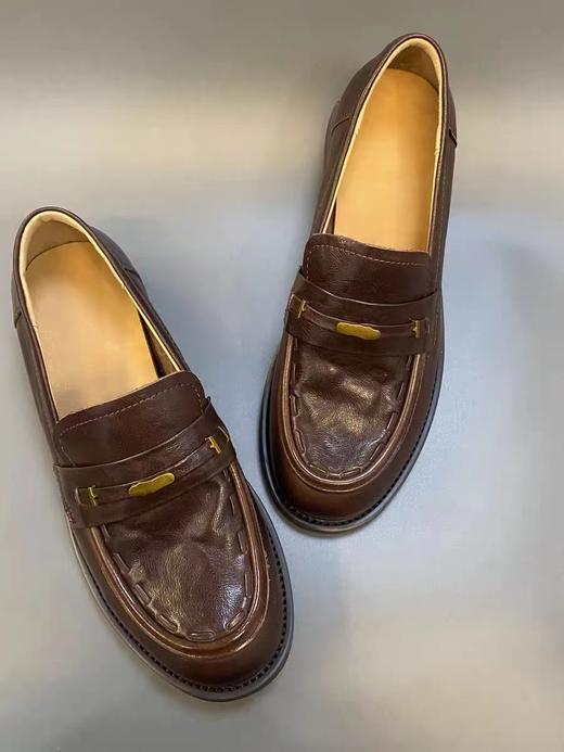 F0306132复古英伦风复古金扣氛围感百搭显腿长防滑优雅松弛感通勤圆头乐福小皮鞋 商品图6