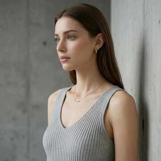 【咕咕同款】KINGDEER/KD25春夏新款气质时尚休闲圆领羊绒吊带背心 约85g L805693经典基本款/气质款/100%山羊绒鹿王 商品图8