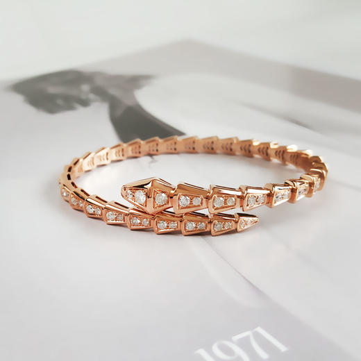 【天然正品】AU750玫瑰金简约时尚高定定制款灵蛇造型群镶钻石手镯 M号 280226HSD48 商品图3