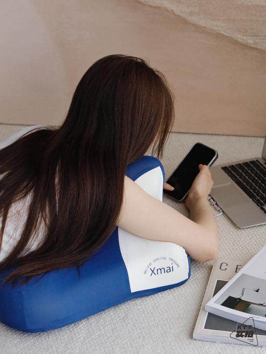 一枕入，万骨爽🤩！比我妈都了解我身体的枕头！🌈【四合一趴趴枕】 😎手机枕、午睡枕、靠背、坐垫都可以是它！ 袁弘同款❗️科学哄手机神器❗️ 商品图1