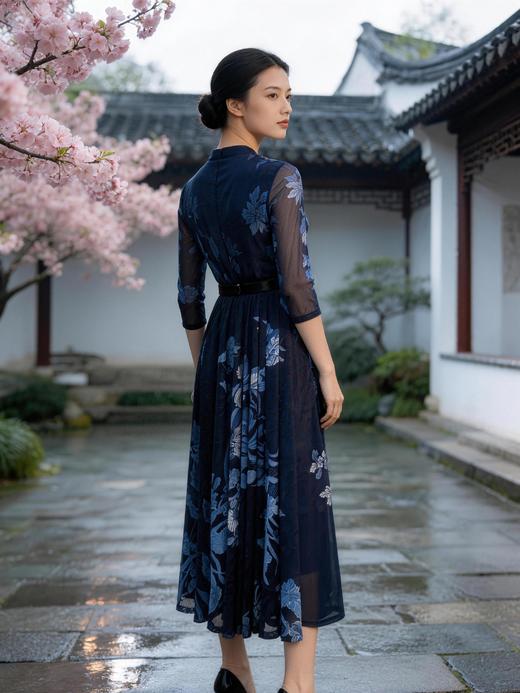 SC1S07_蓝采和色_连衣裙_春夏_V领大摆A字双层网纱叠接_高级女装_BERNIEELEN 伯妮斯茵 商品图4